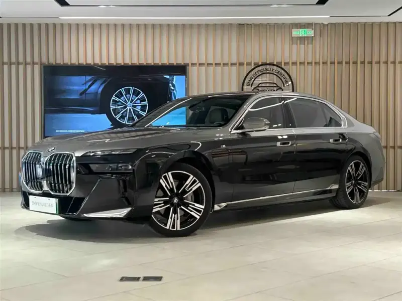 BMW i7, 2024