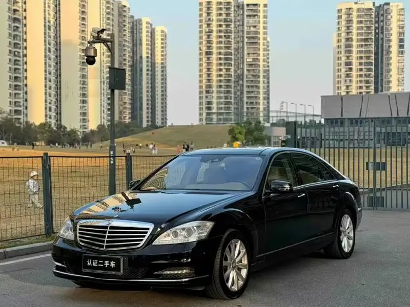 Mercedes-Benz S-Class, 2010