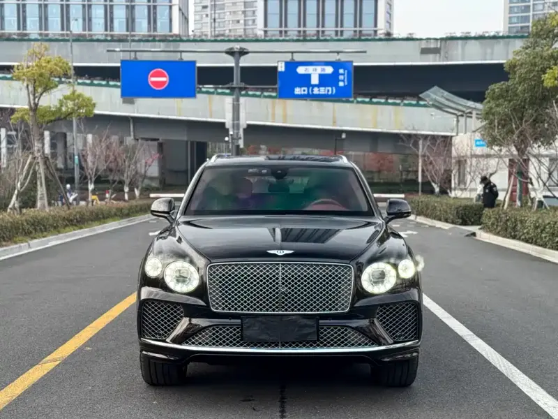 Bentley Bentayga, 2021