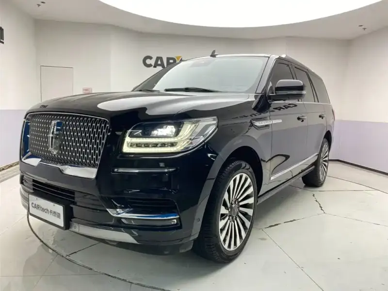 Lincoln Navigator, 2021