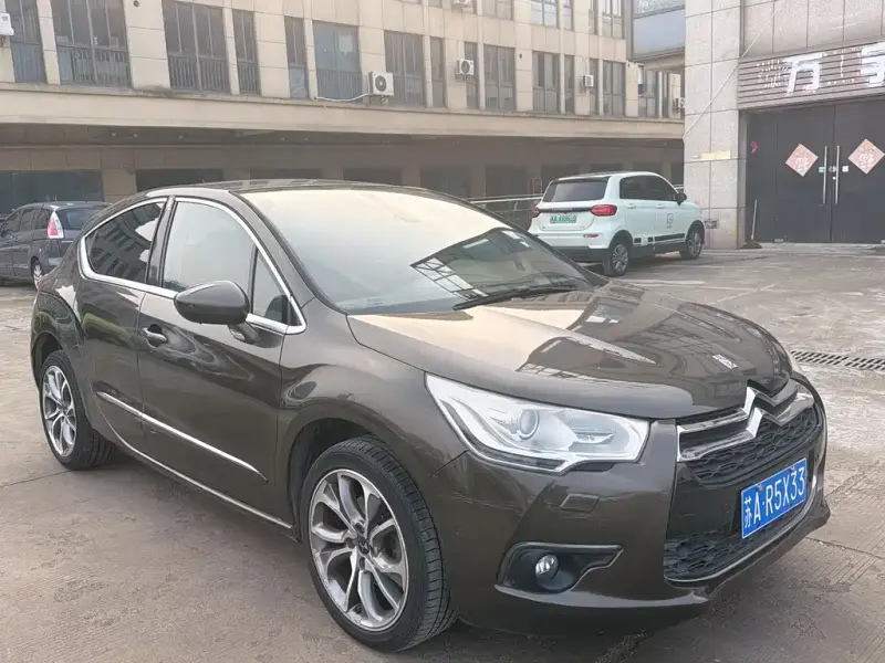 DS 4, 2014