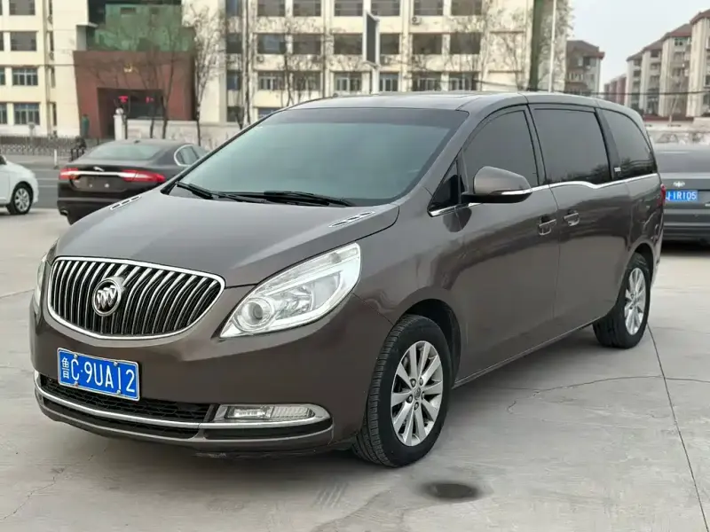 Buick GL8, 2016