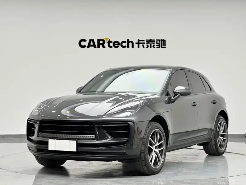 Porsche Macan, 2022