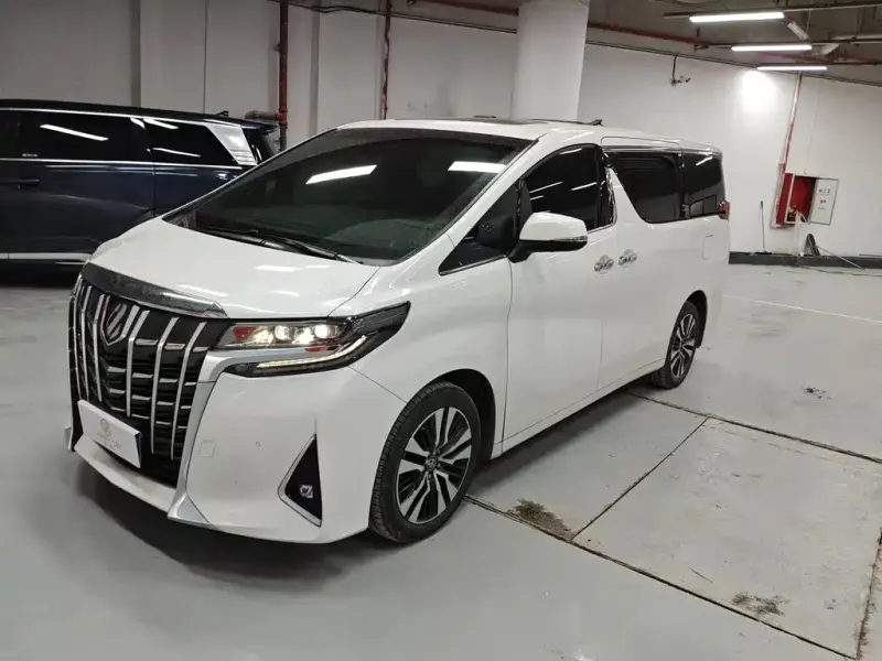 Toyota Alphard, 2022