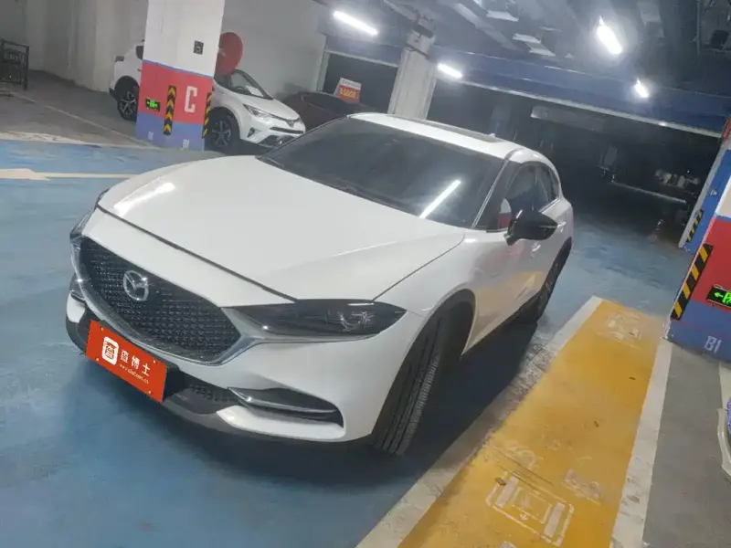 Mazda CX-4, 2023