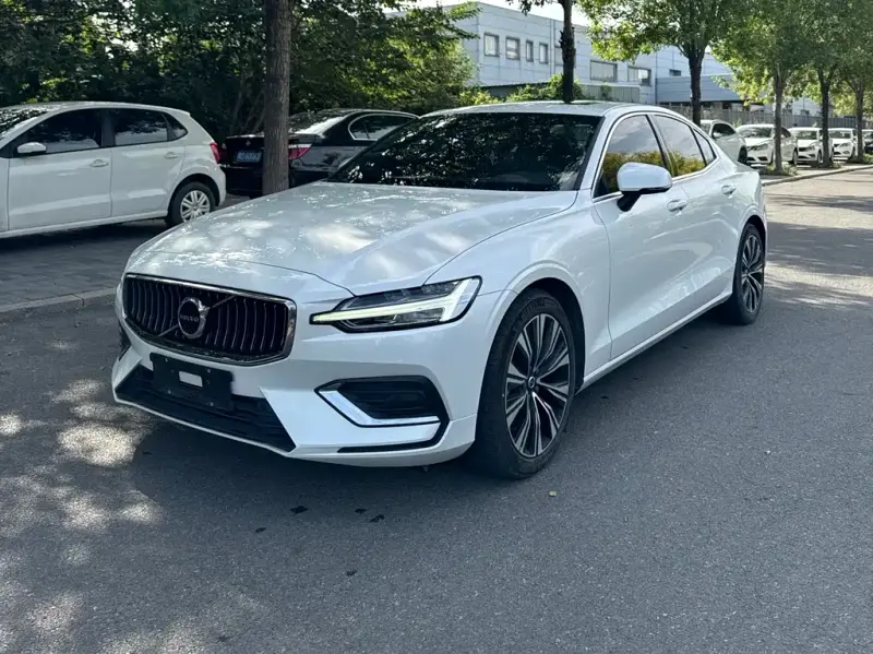 Volvo S60, 2024