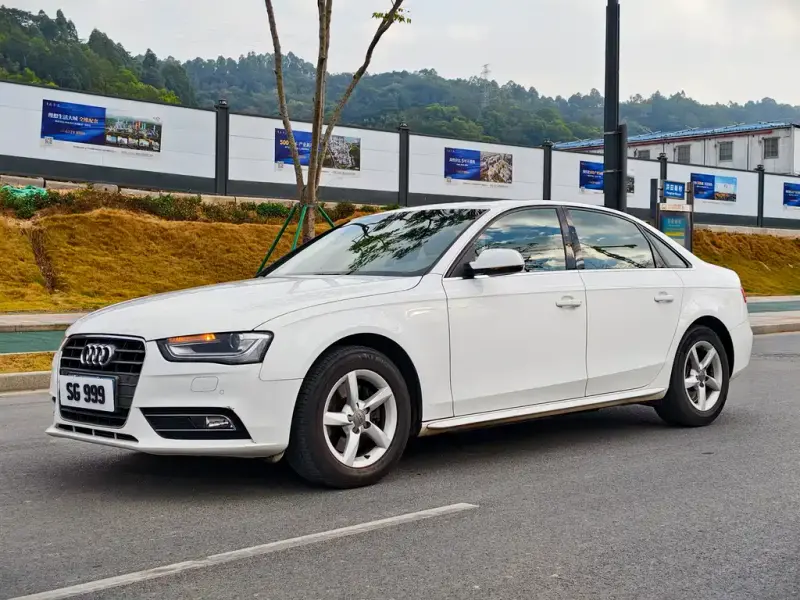 Audi A4L, 2013