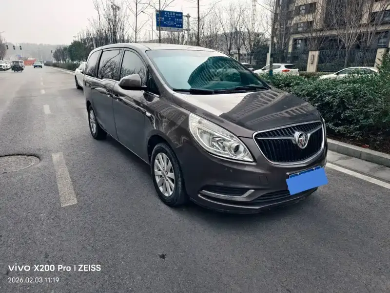 Buick GL8, 2017