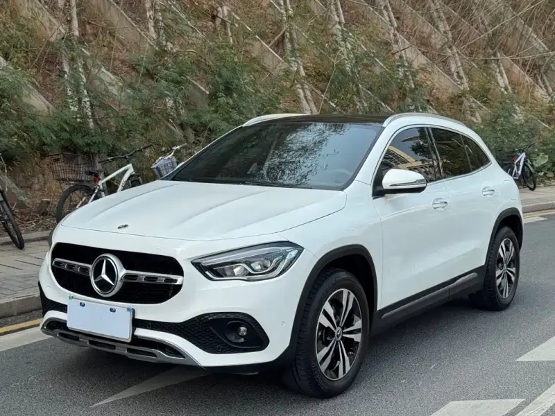 Mercedes-Benz GLA, 2021