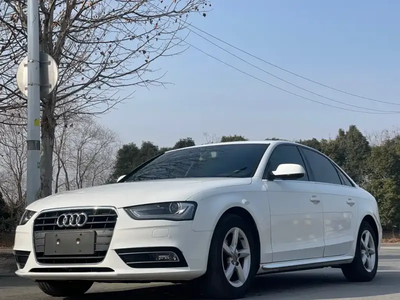 Audi A4L, 2013