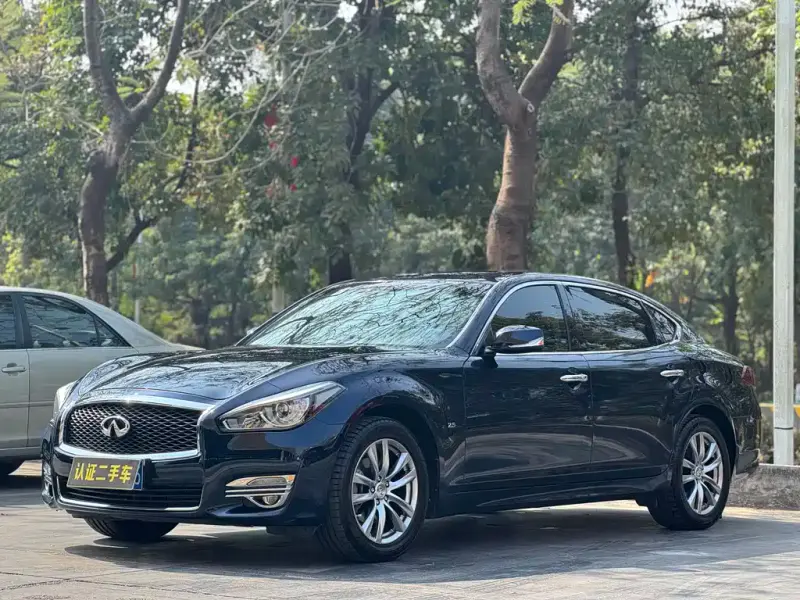 Infiniti Q70, 2018