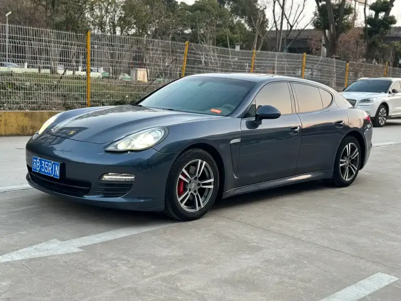 Porsche Panamera, 2013