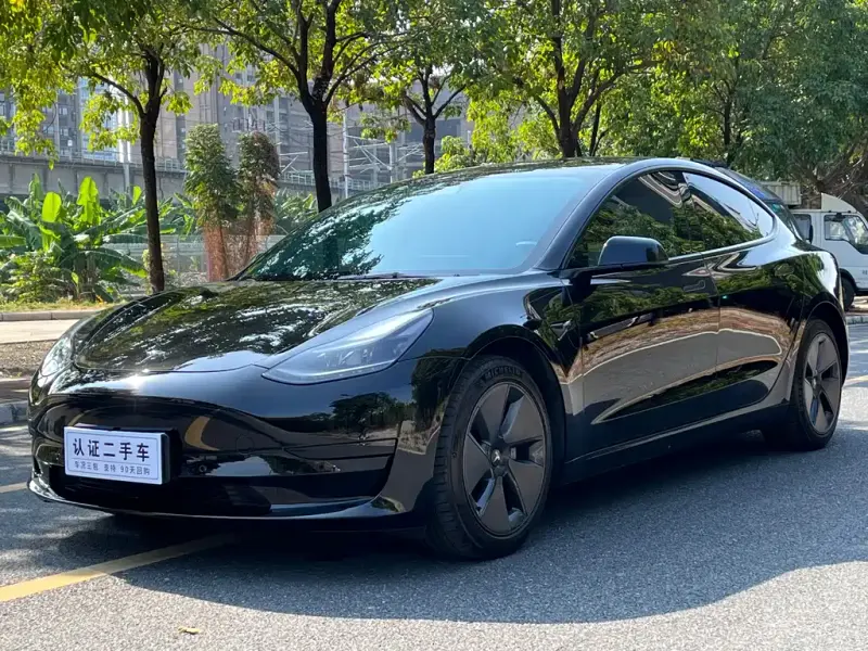 Tesla Model 3, 2022
