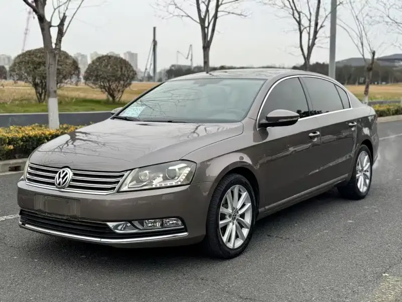 Volkswagen Magotan, 2012