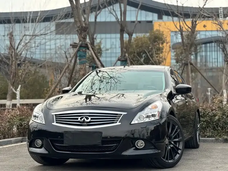 Infiniti G, 2012