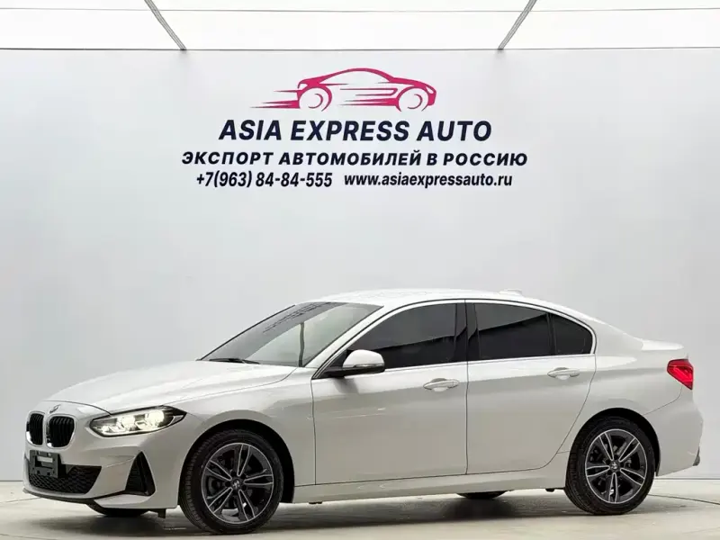 BMW 1 Series, 2022
