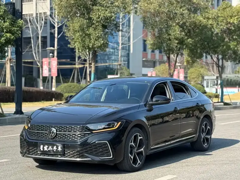 Volkswagen Passat, 2025