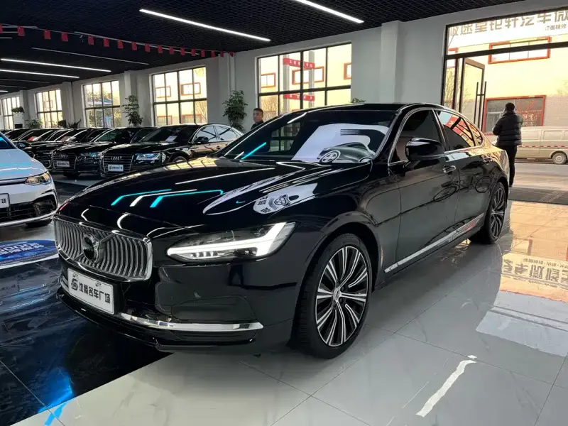 Volvo S90, 2022