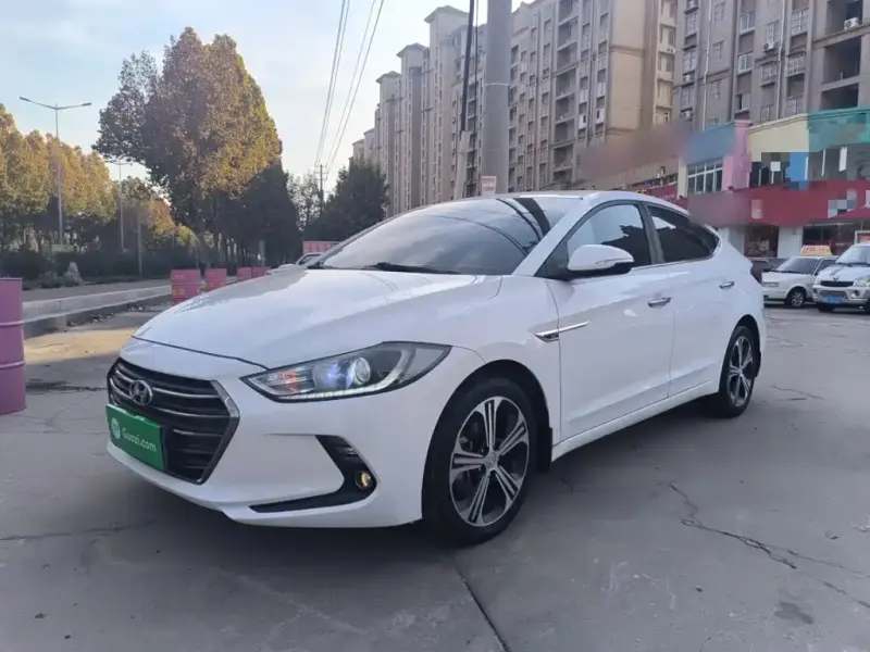 Hyundai Elantra, 2019