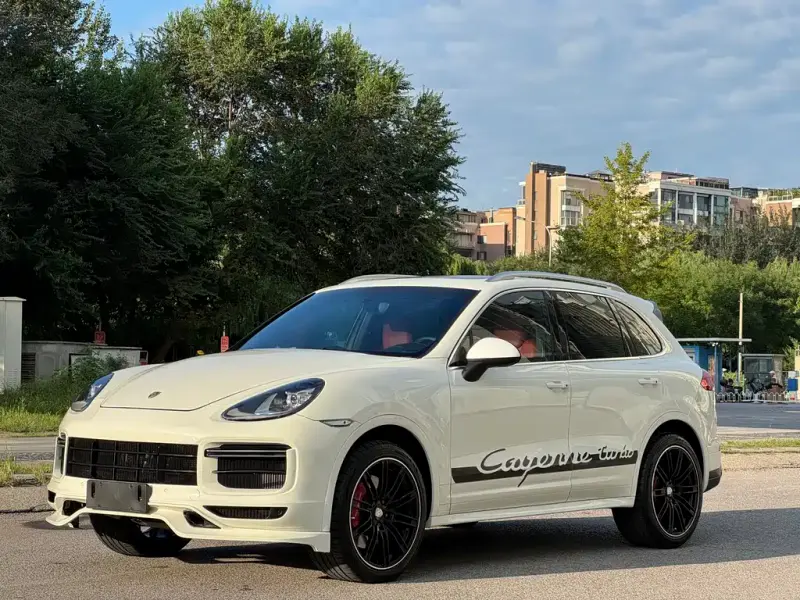 Porsche Cayenne, 2011