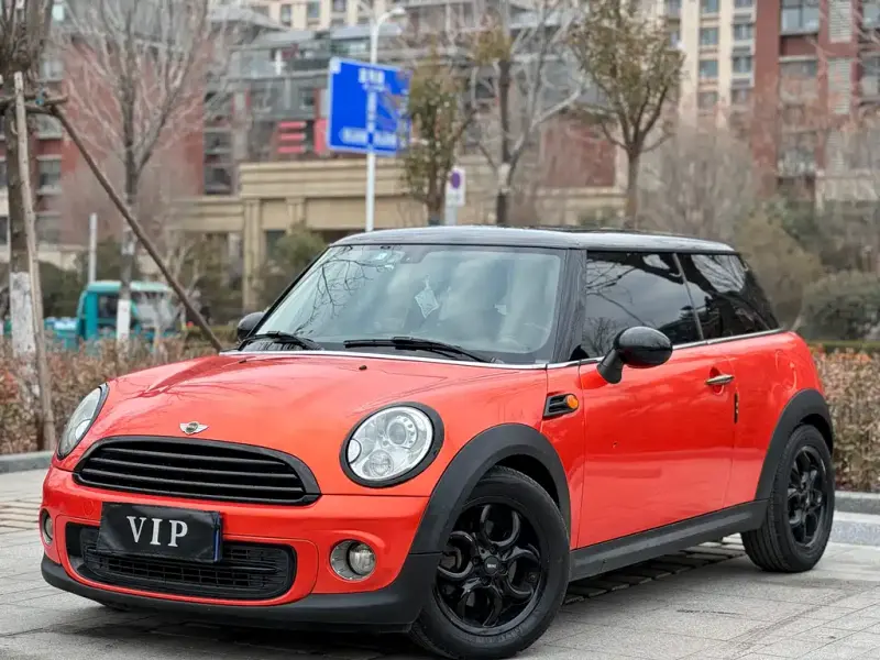 MINI Mini, 2013
