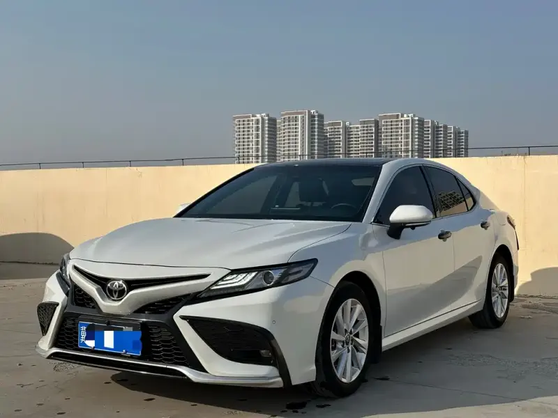 Toyota Camry, 2023