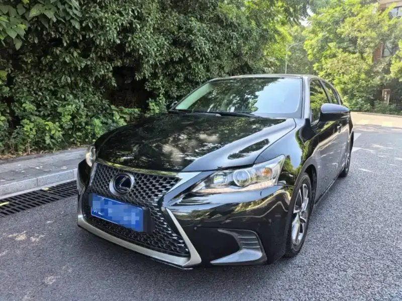Lexus CT, 2018