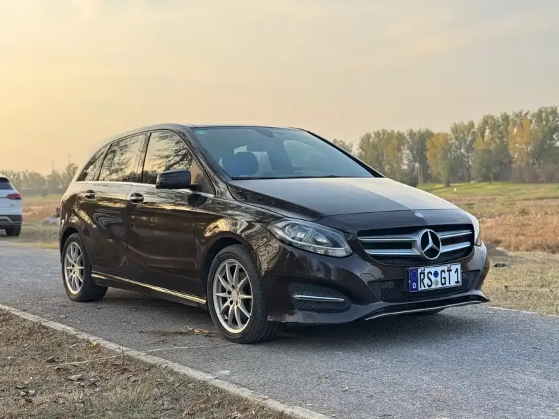 Mercedes-Benz B-Class, 2015