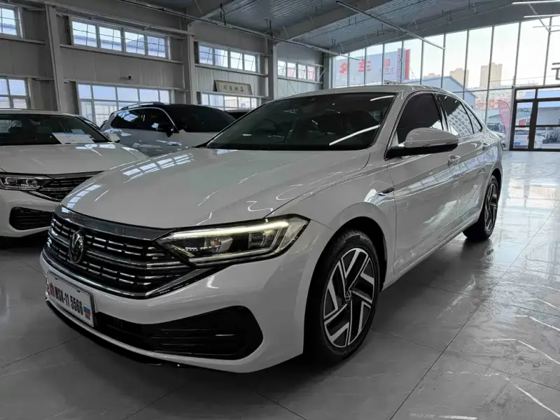 Volkswagen Sagitar, 2022