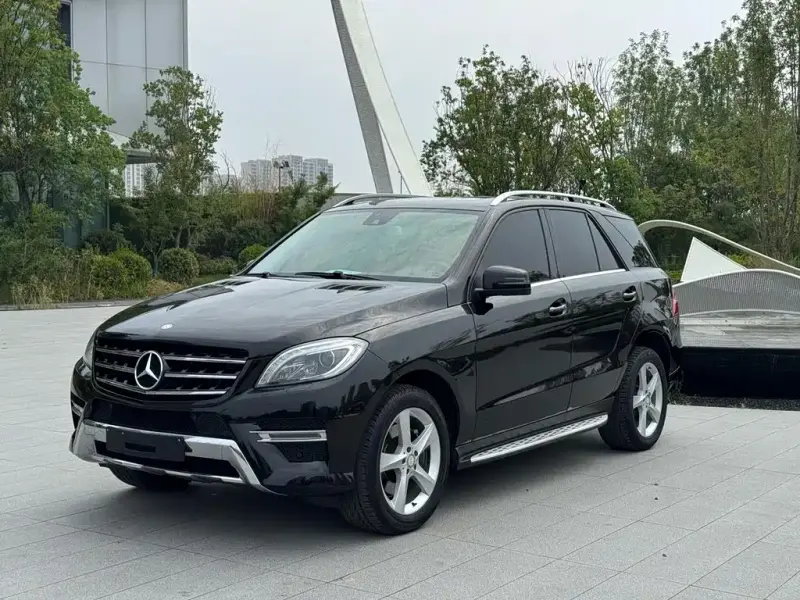 Mercedes-Benz M-Class, 2015