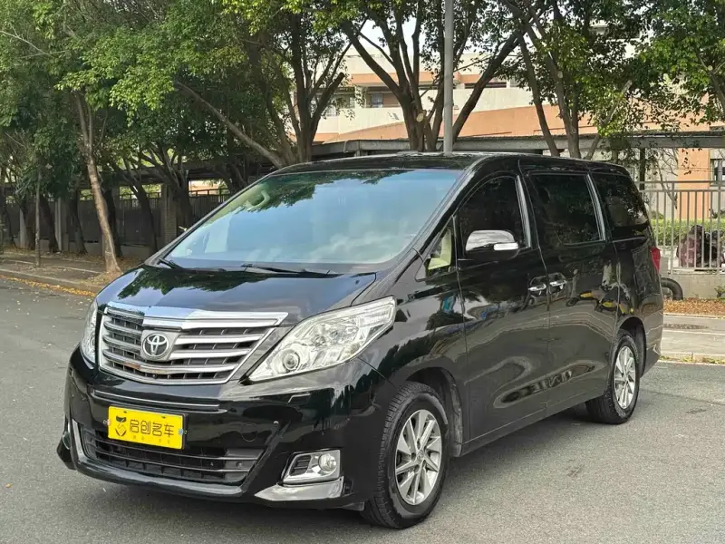 Toyota Alphard, 2014