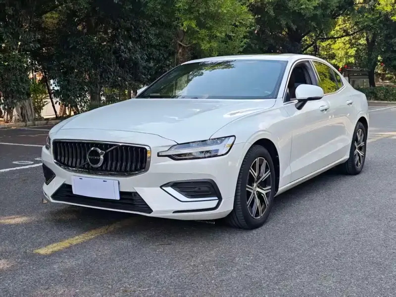 Volvo S60, 2023