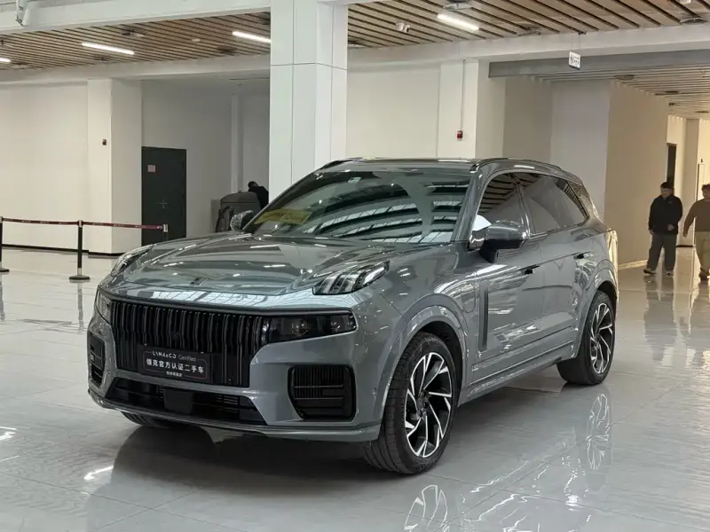 Lynk & Co 09 EM-P, 2022
