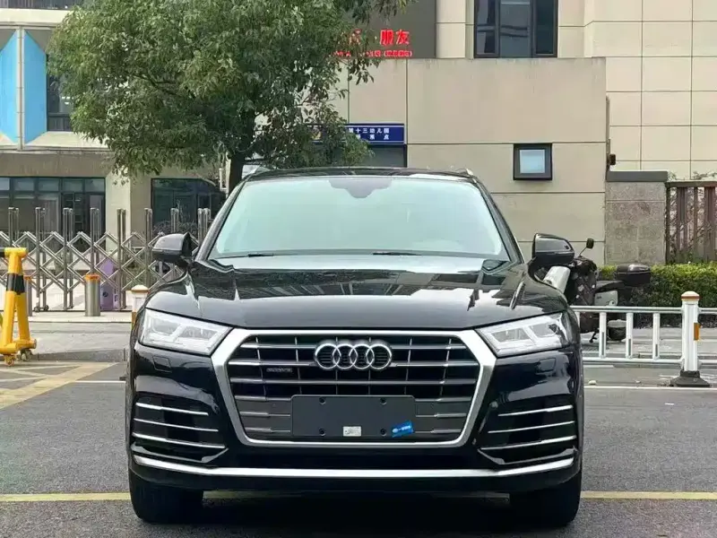 Audi Q5L, 2020