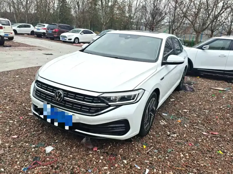 Volkswagen Sagitar, 2023