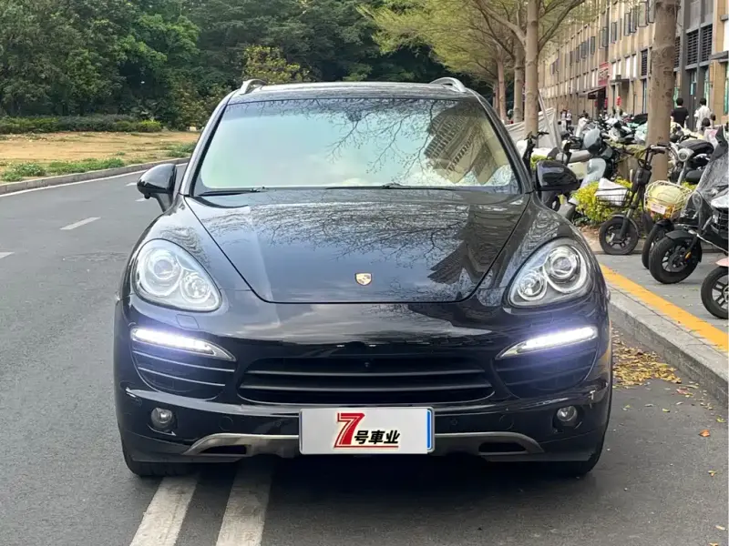 Porsche Cayenne, 2012