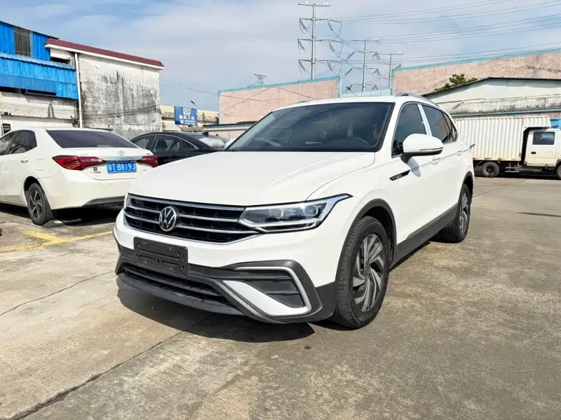 Volkswagen Tiguan L, 2023
