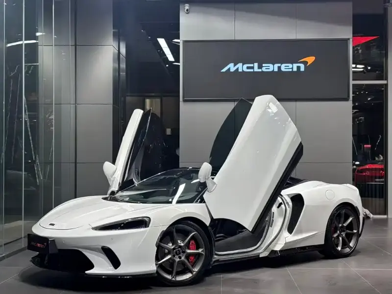 McLaren GT, 2020