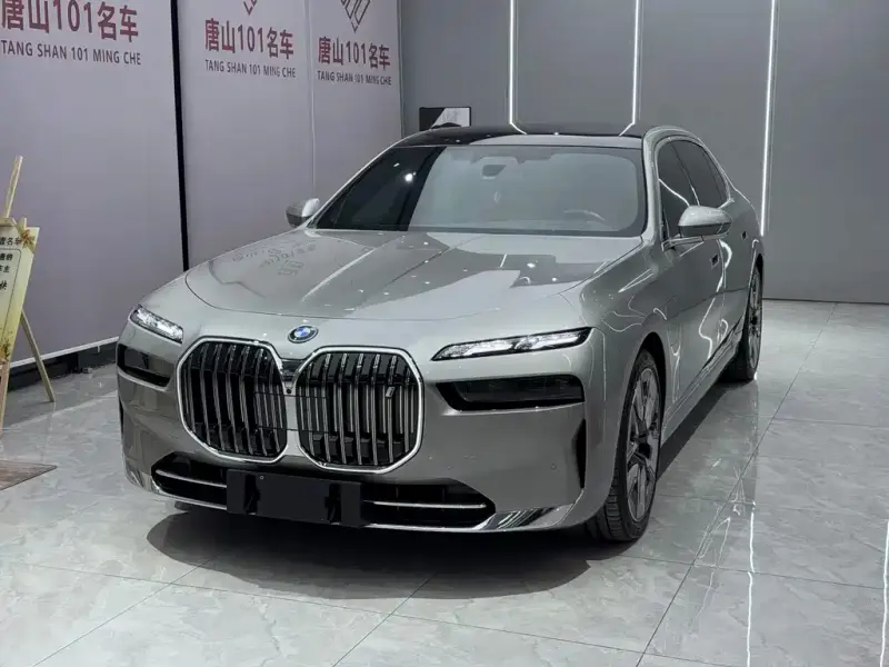 BMW i7, 2023