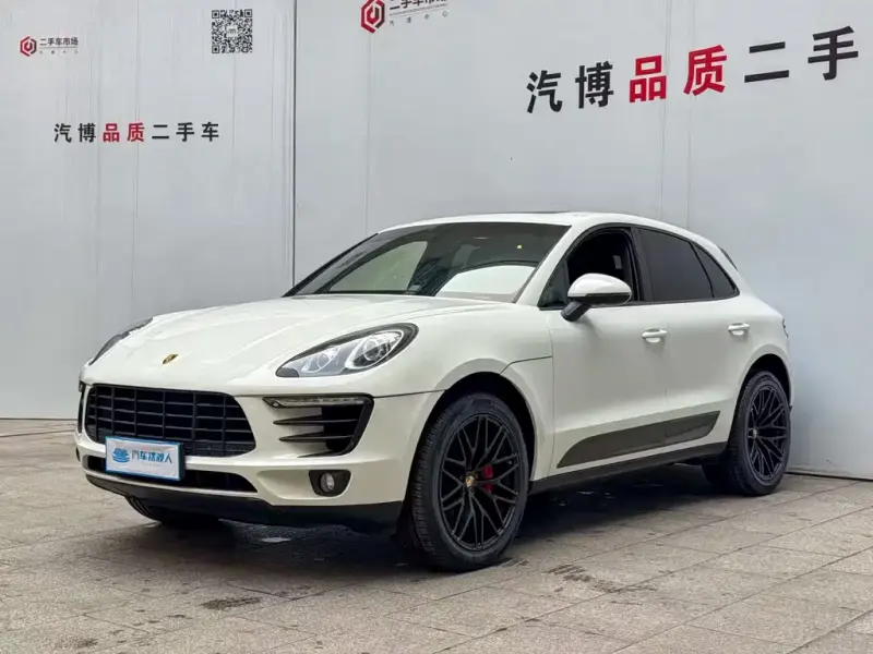 Porsche Macan, 2015