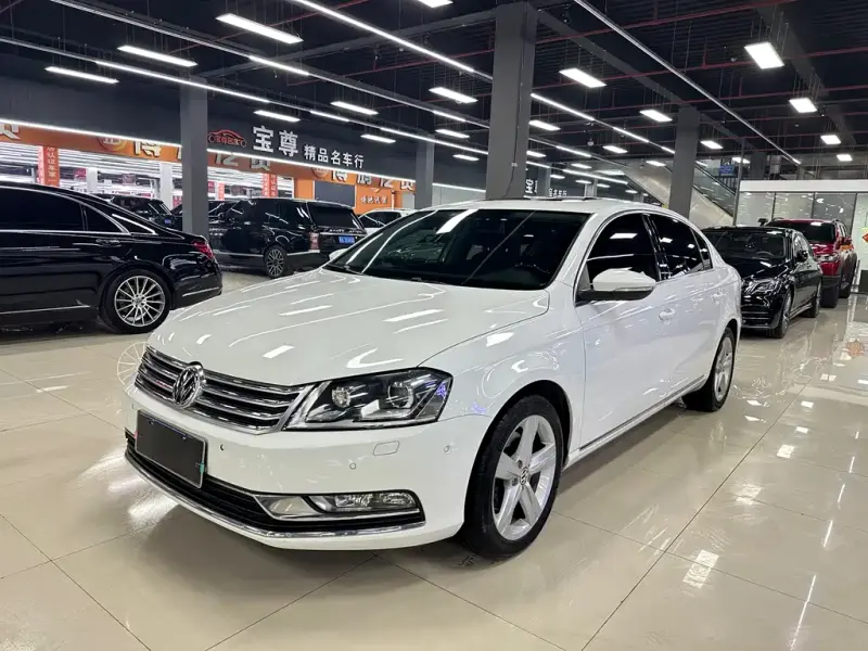 Volkswagen Magotan, 2015
