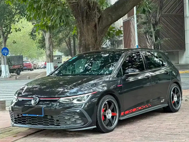Volkswagen Golf GTI, 2022