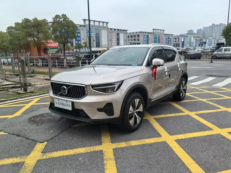 Volvo XC40, 2024