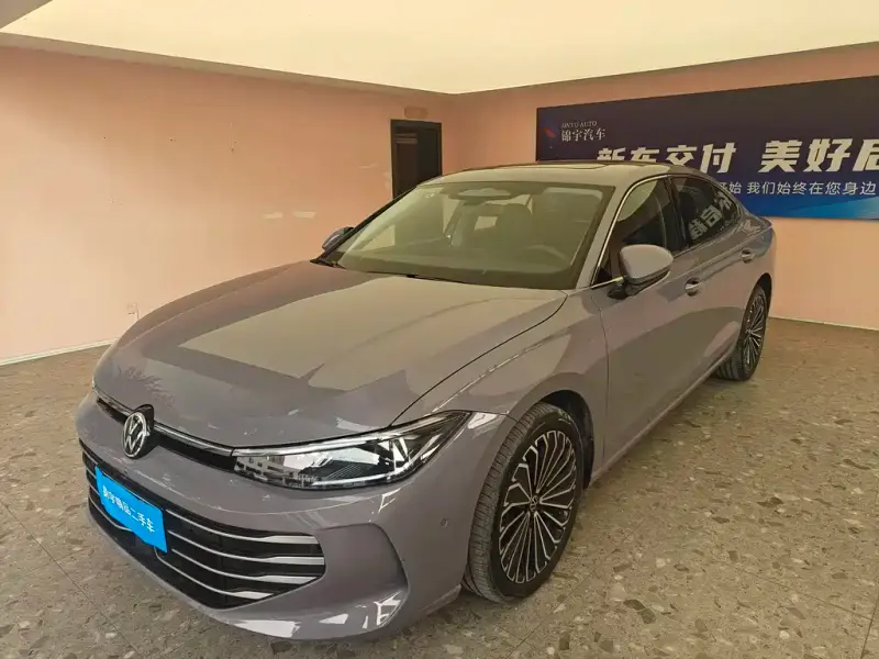 Volkswagen Passat, 2024