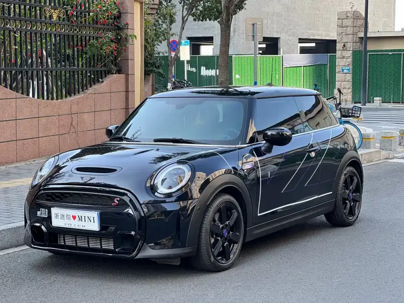 MINI Mini, 2024