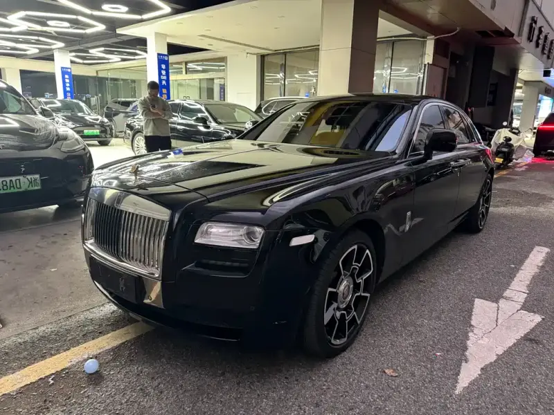 Rolls-Royce Ghost, 2010