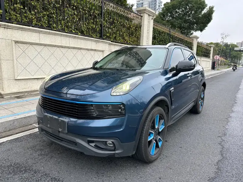 Lynk & Co 01, 2017