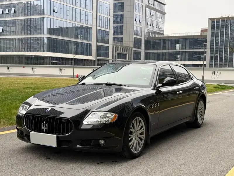 Maserati Quattroporte, 2012