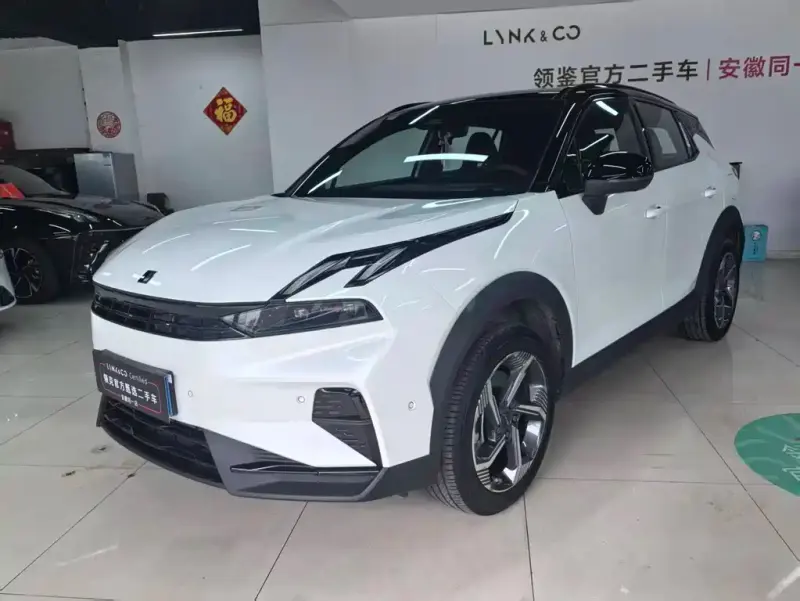 Lynk & Co 06, 2025