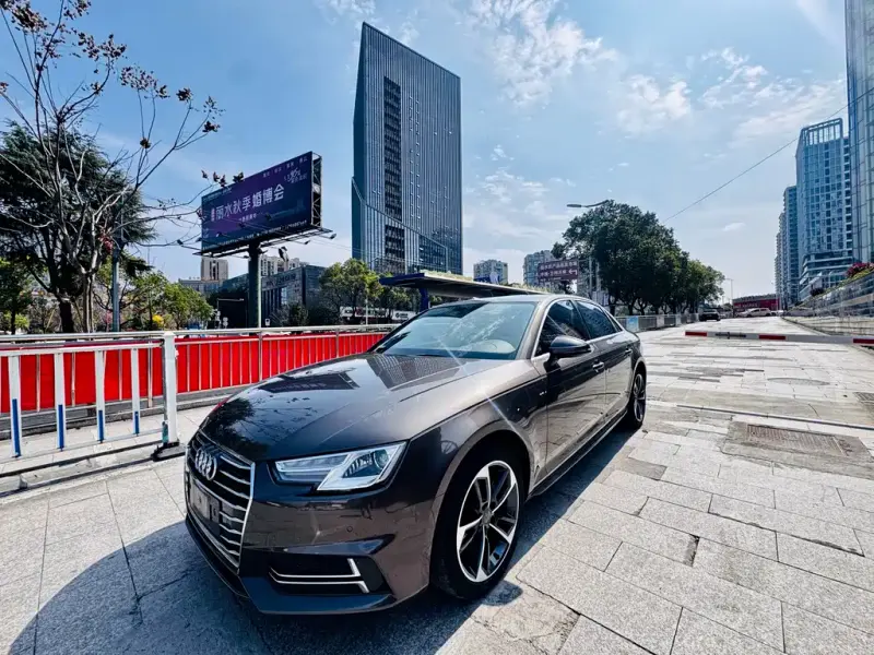 Audi A4L, 2019